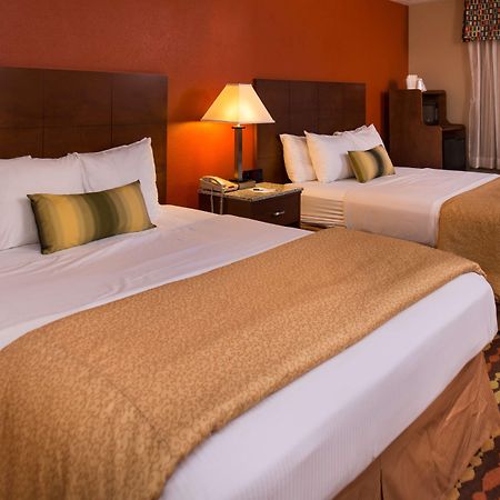 Best Western Ambassador Inn & Suites Wisconsin Dells Exteriér fotografie