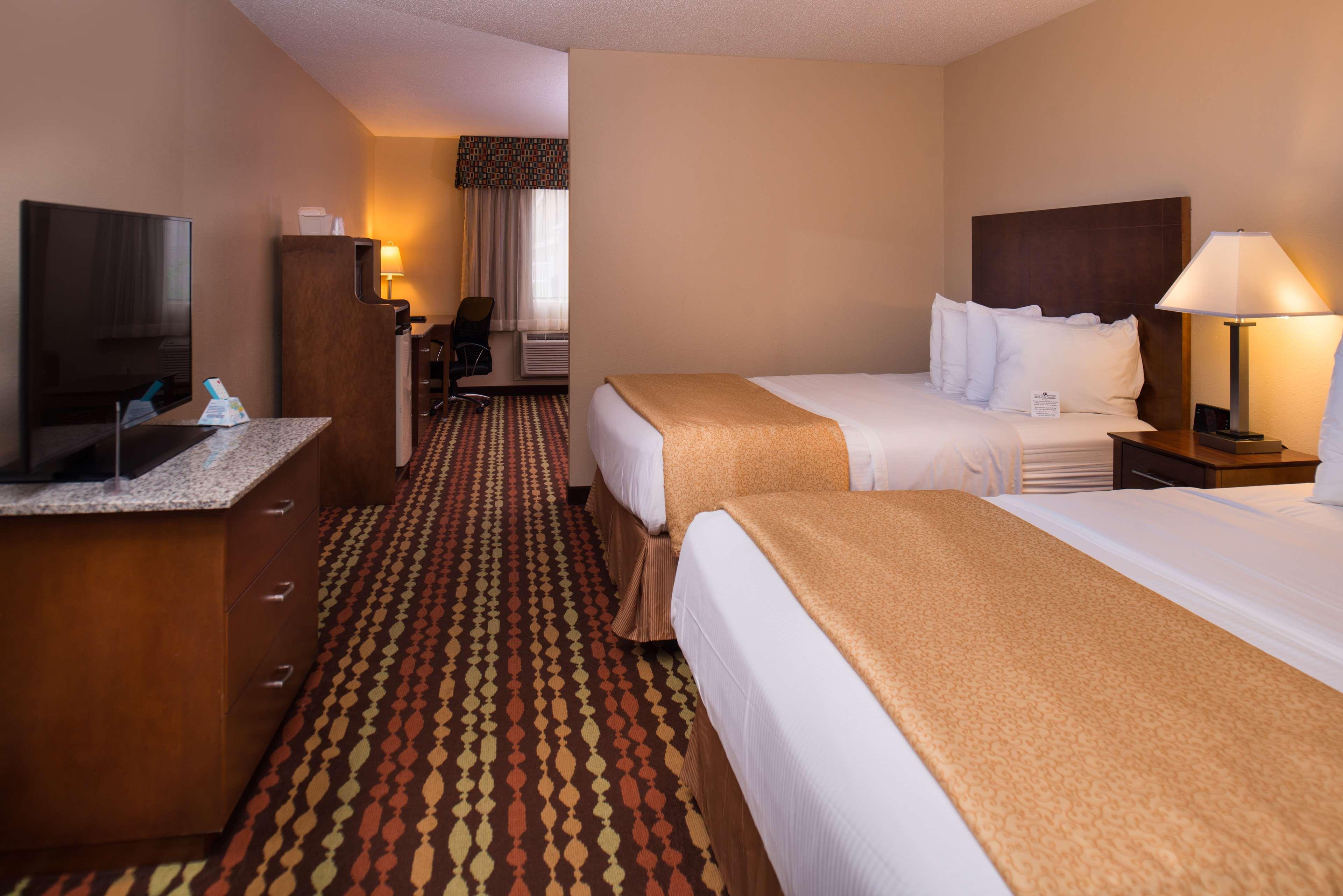Best Western Ambassador Inn & Suites Wisconsin Dells Exteriér fotografie