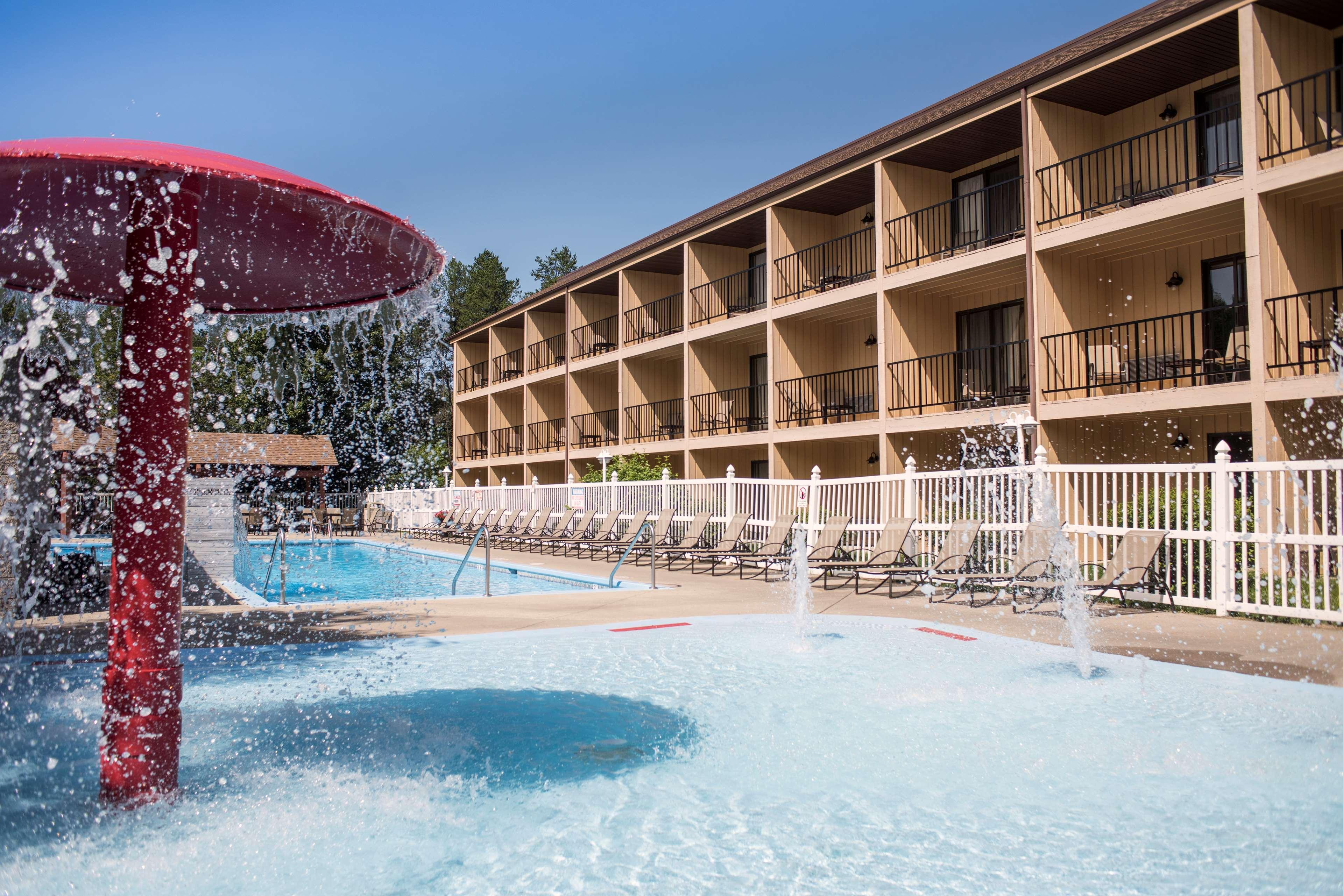 Best Western Ambassador Inn & Suites Wisconsin Dells Exteriér fotografie