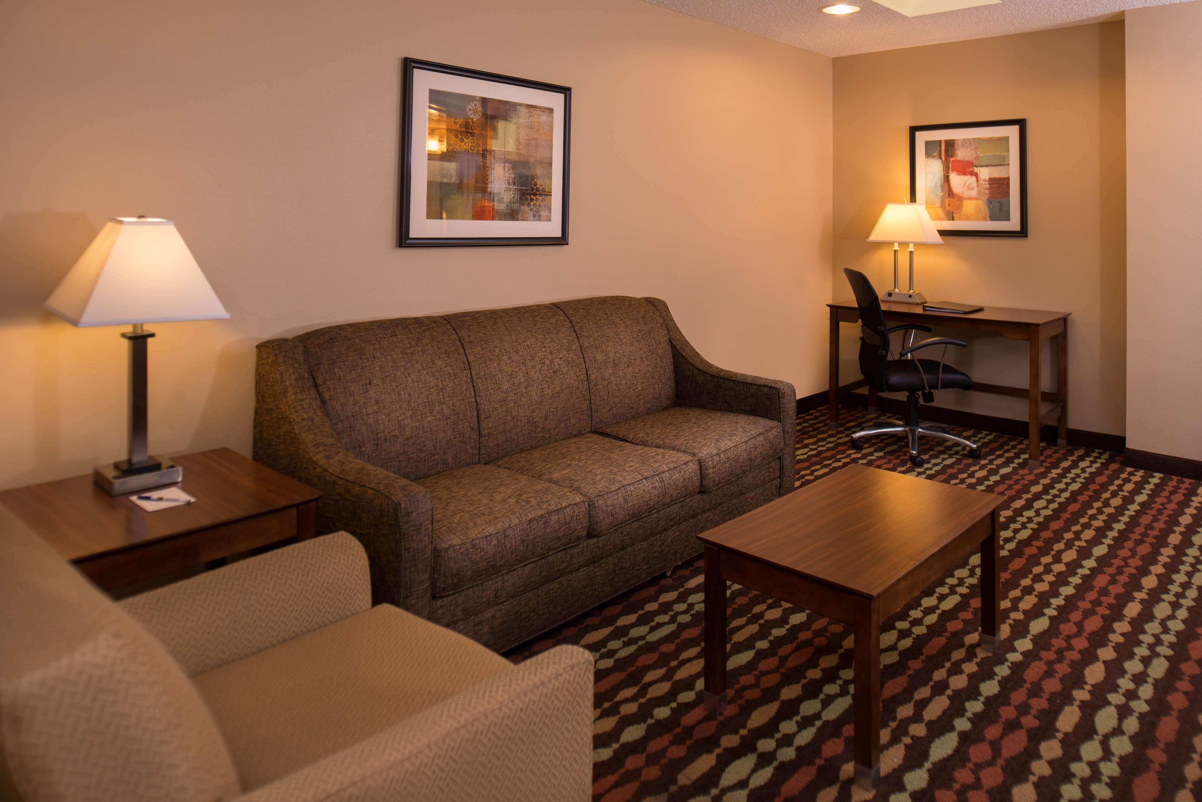 Best Western Ambassador Inn & Suites Wisconsin Dells Exteriér fotografie