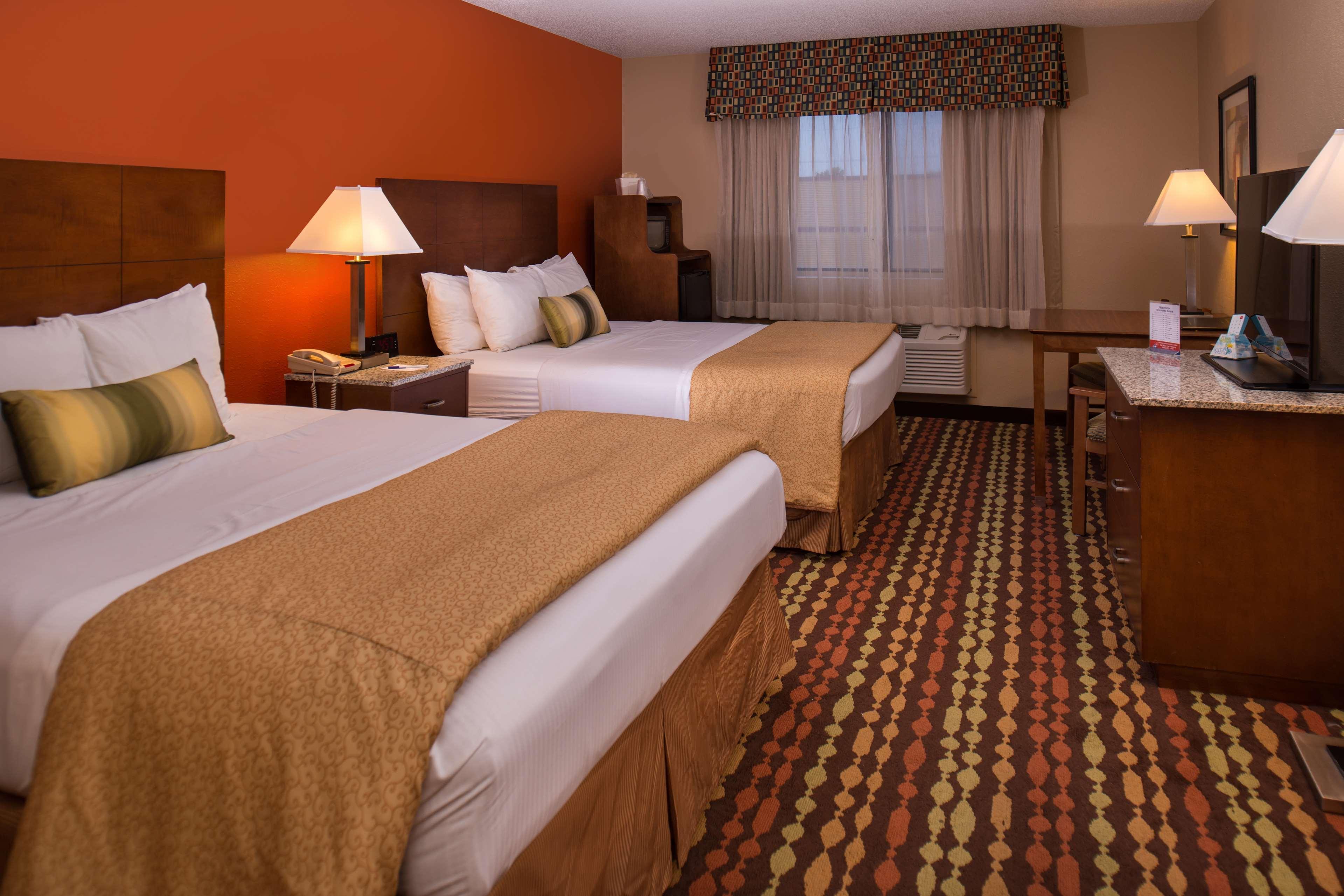 Best Western Ambassador Inn & Suites Wisconsin Dells Exteriér fotografie