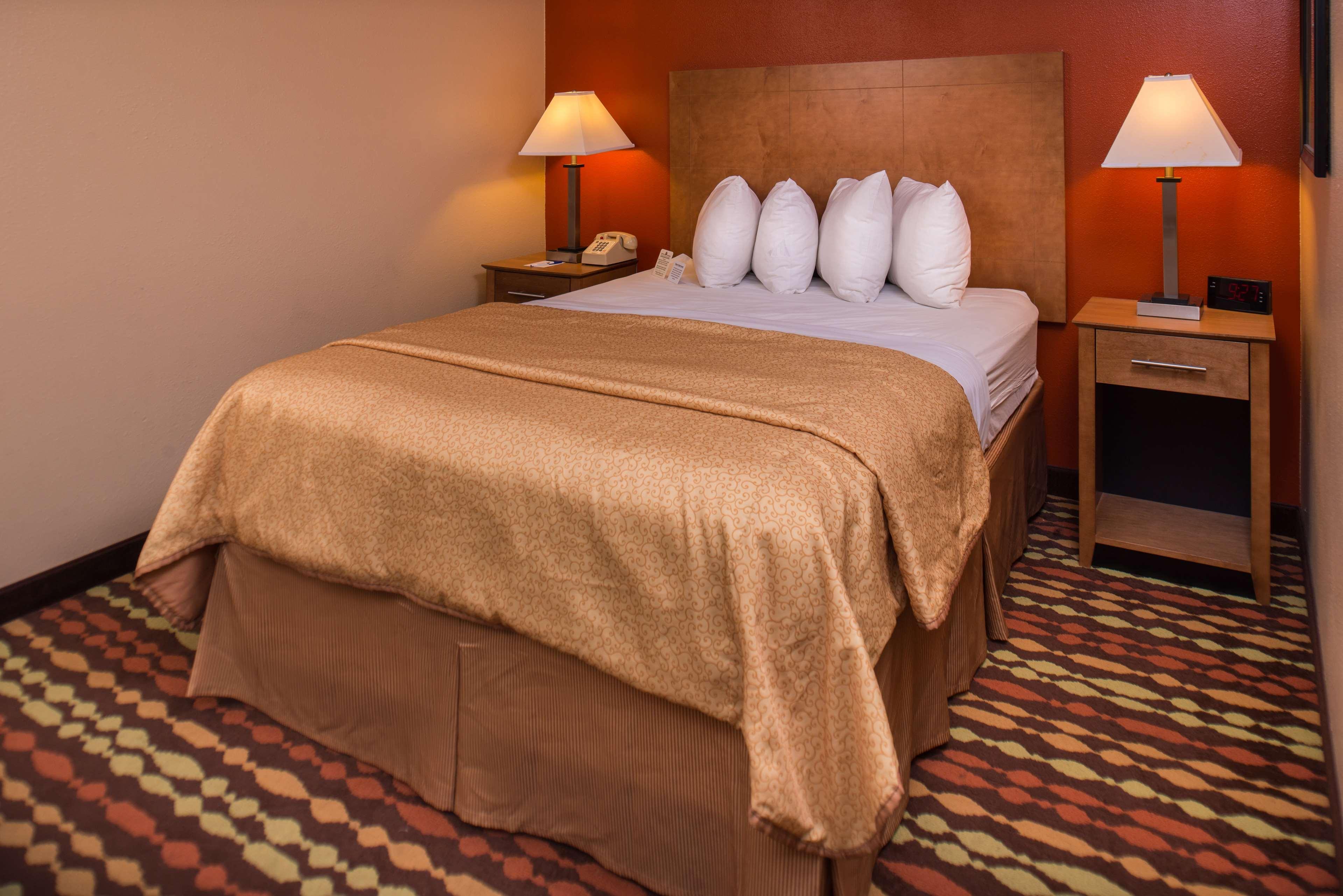 Best Western Ambassador Inn & Suites Wisconsin Dells Exteriér fotografie