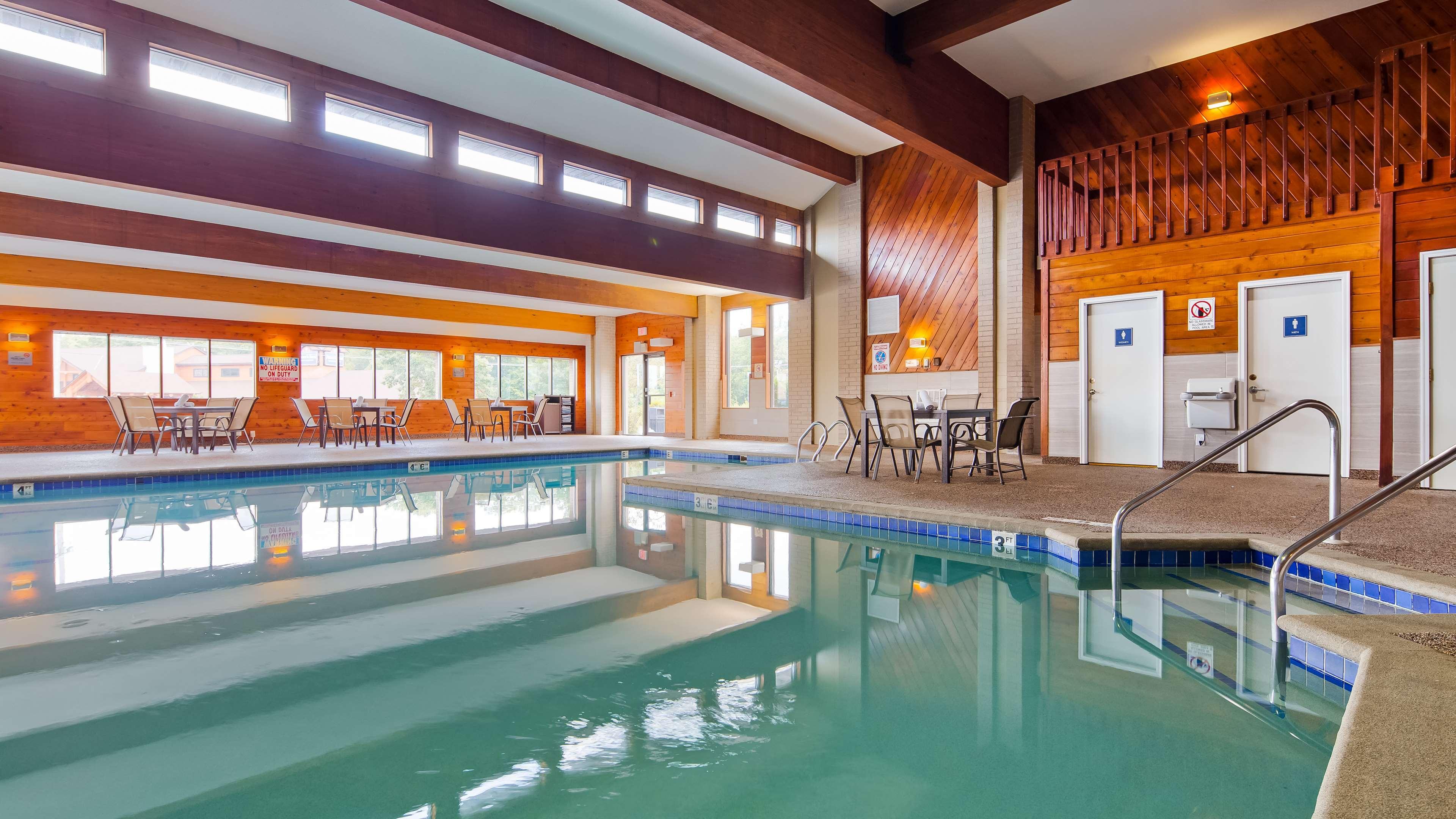Best Western Ambassador Inn & Suites Wisconsin Dells Exteriér fotografie